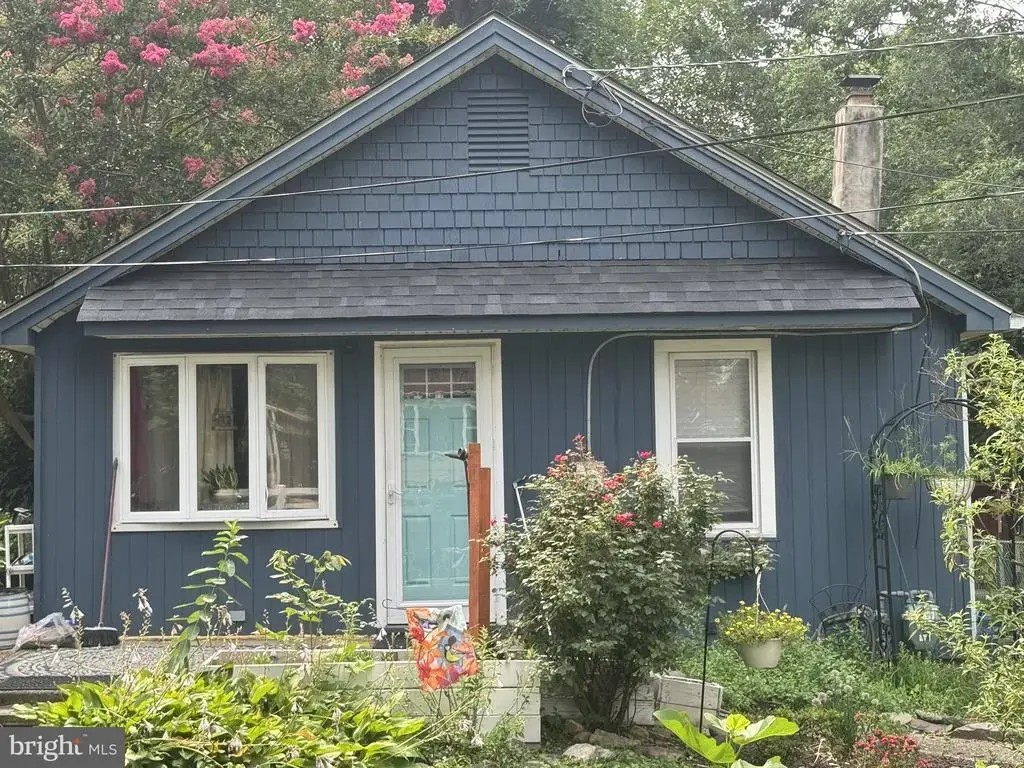 319 Delaware Ave, DELANCO