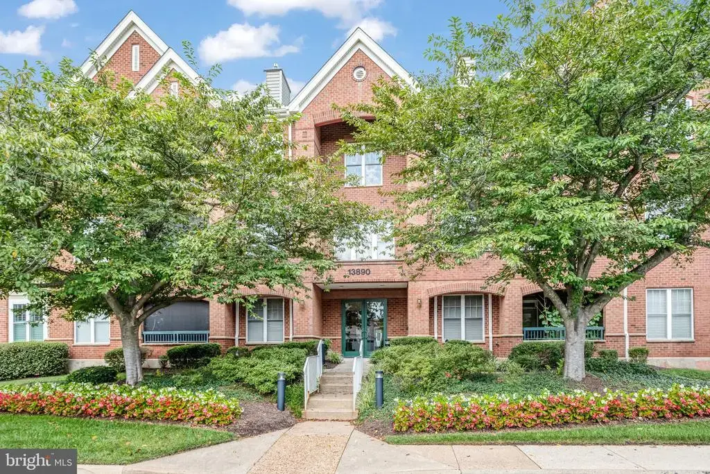 13890 Chelmsford Dr #305, GAINESVILLE