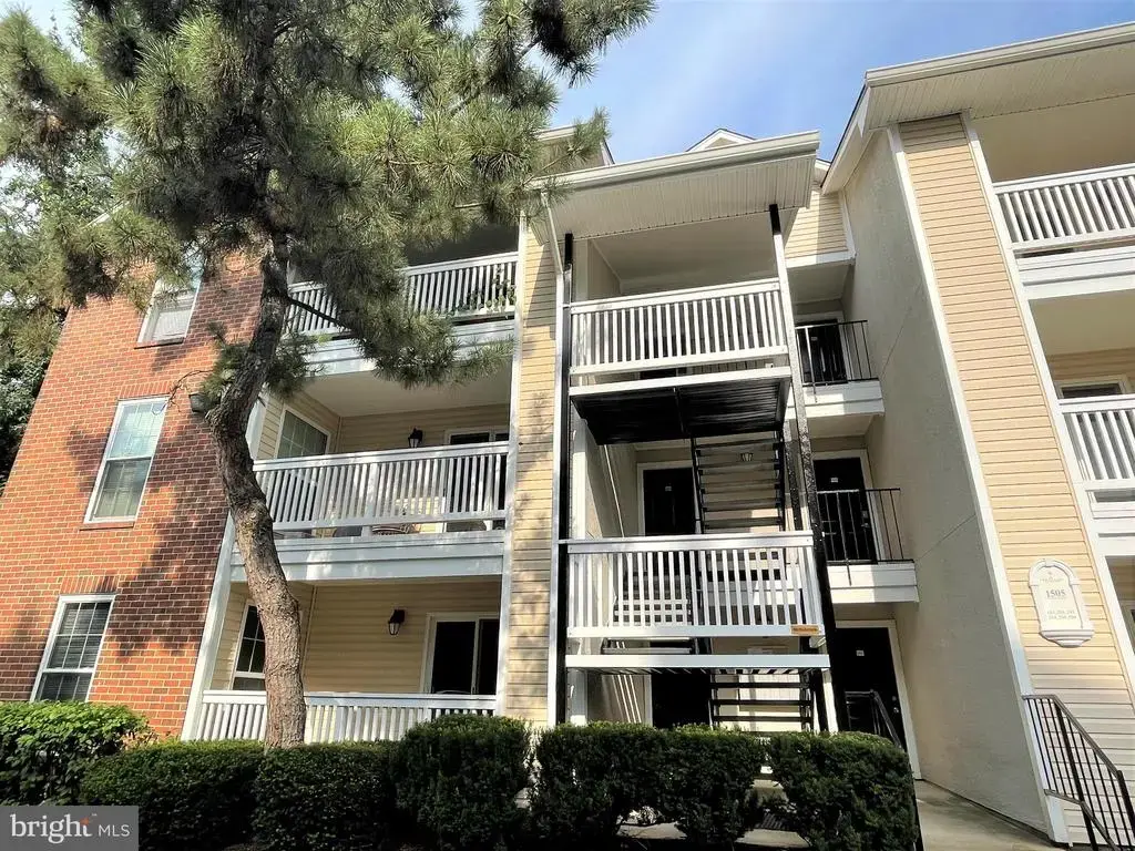 1505 Lincoln Way #101, MCLEAN