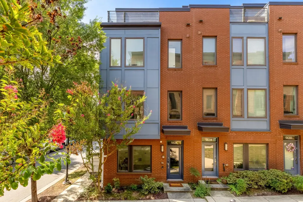 5626 46th Pl, HYATTSVILLE