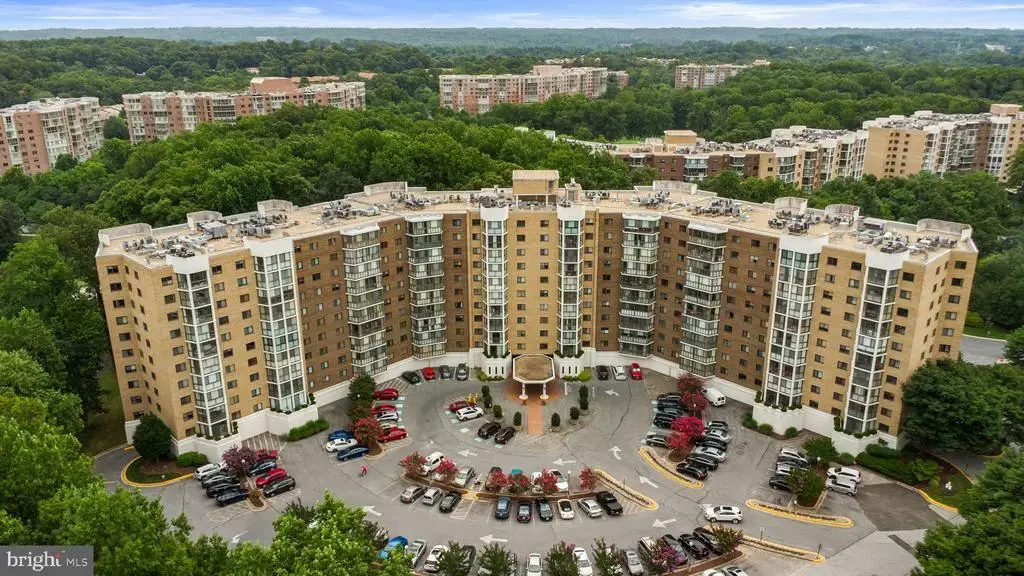 15100 Interlachen Dr #4-117, SILVER SPRING