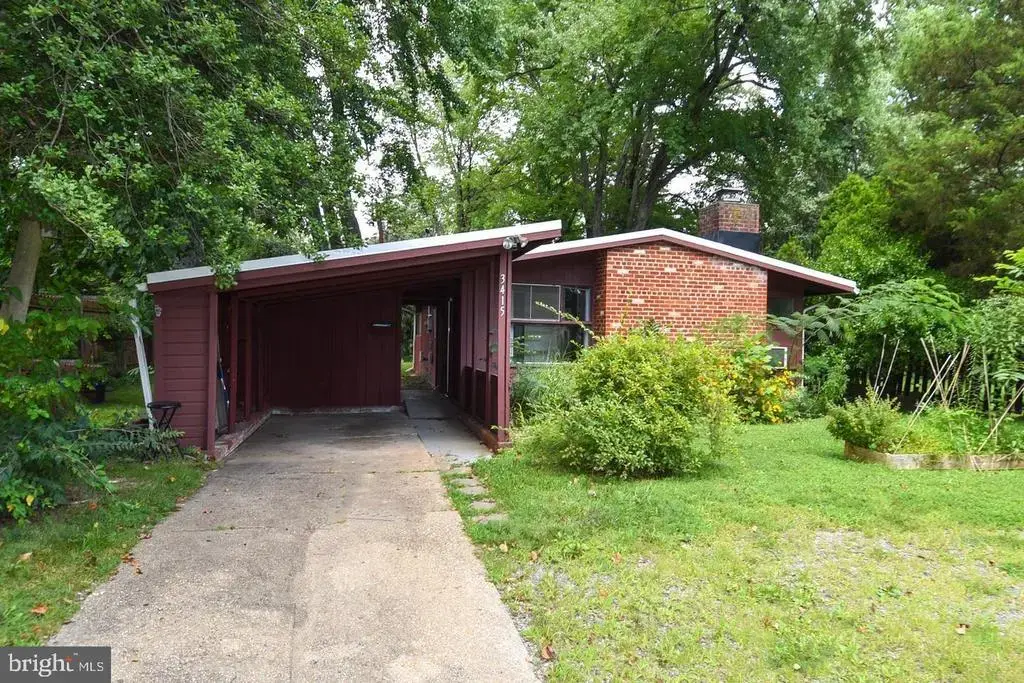 3415 Gallows Rd, FALLS CHURCH
