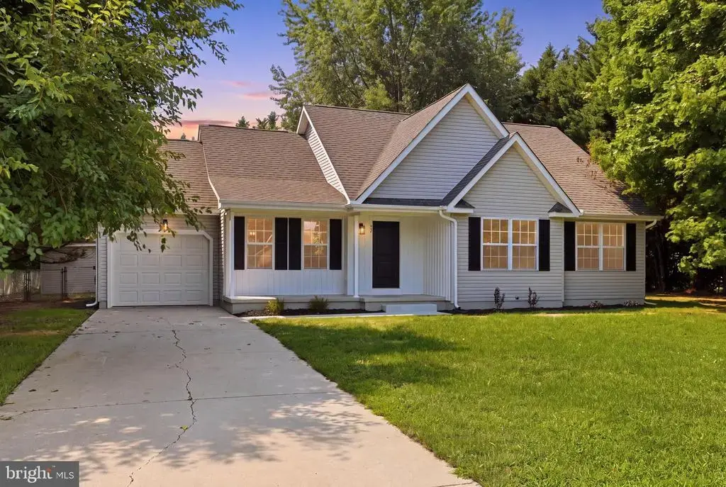 57 Andiron Ln, FELTON