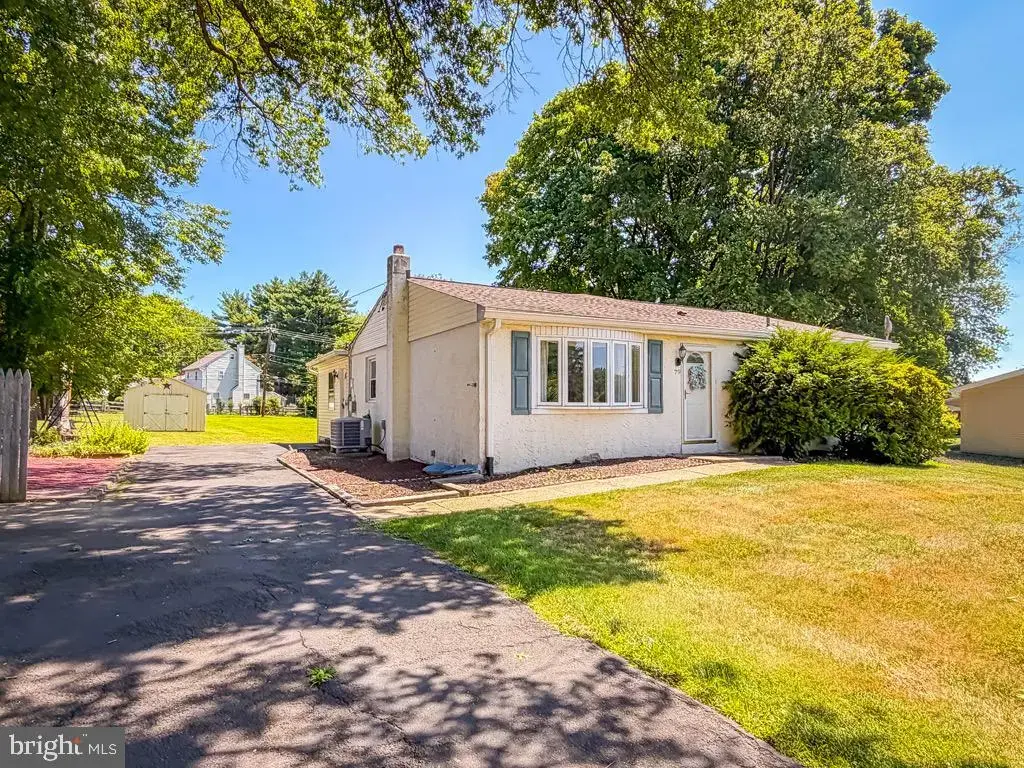 79 Charlotte Ave, SOUTHAMPTON