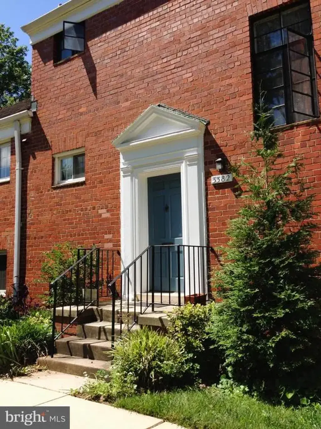 3382 Martha Custis Dr, ALEXANDRIA