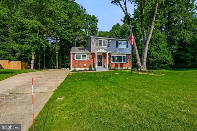 136 Hedgewick Dr, Newark