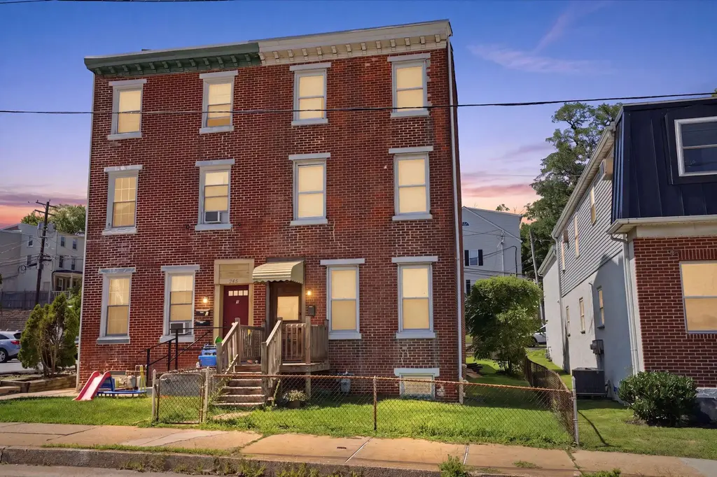 251 E Market St, WEST CHESTER