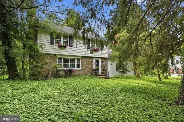 200 Ladbroke Rd, Bryn Mawr