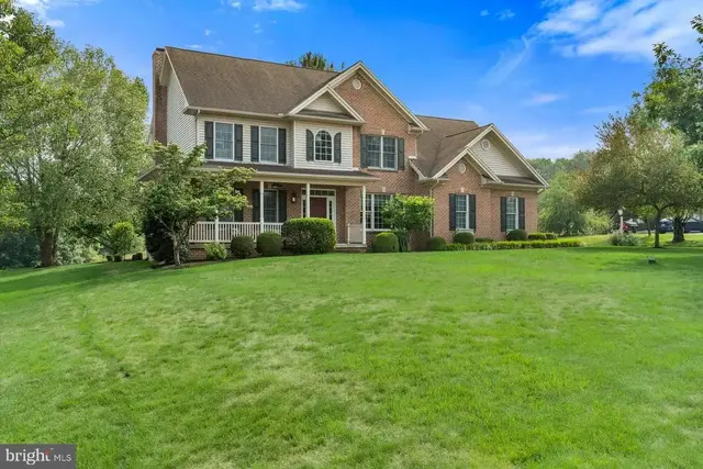 111 Crabapple Ct, Hummelstown