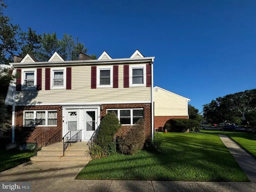 173 Primrose Ln, BRICK