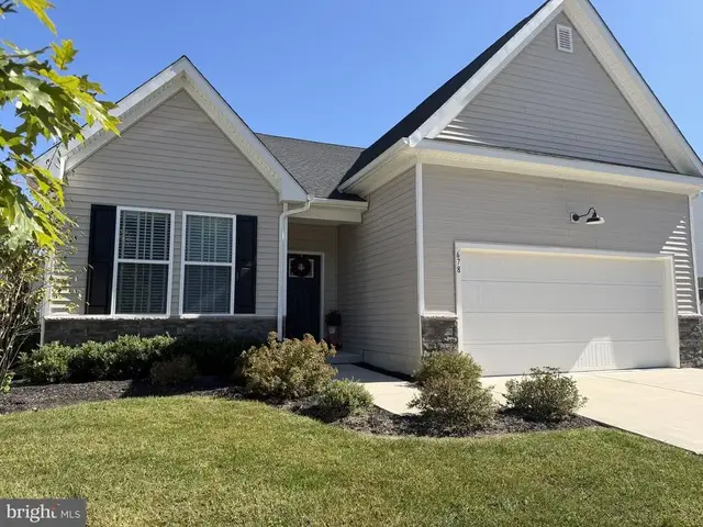 678 Mayfield Falls Dr, Newark