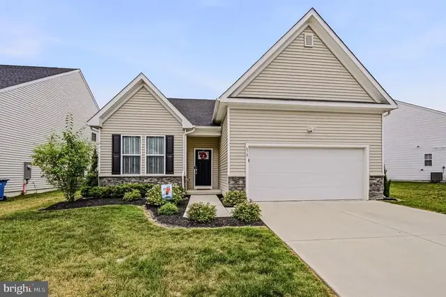 678 Mayfield Falls Dr, Newark
