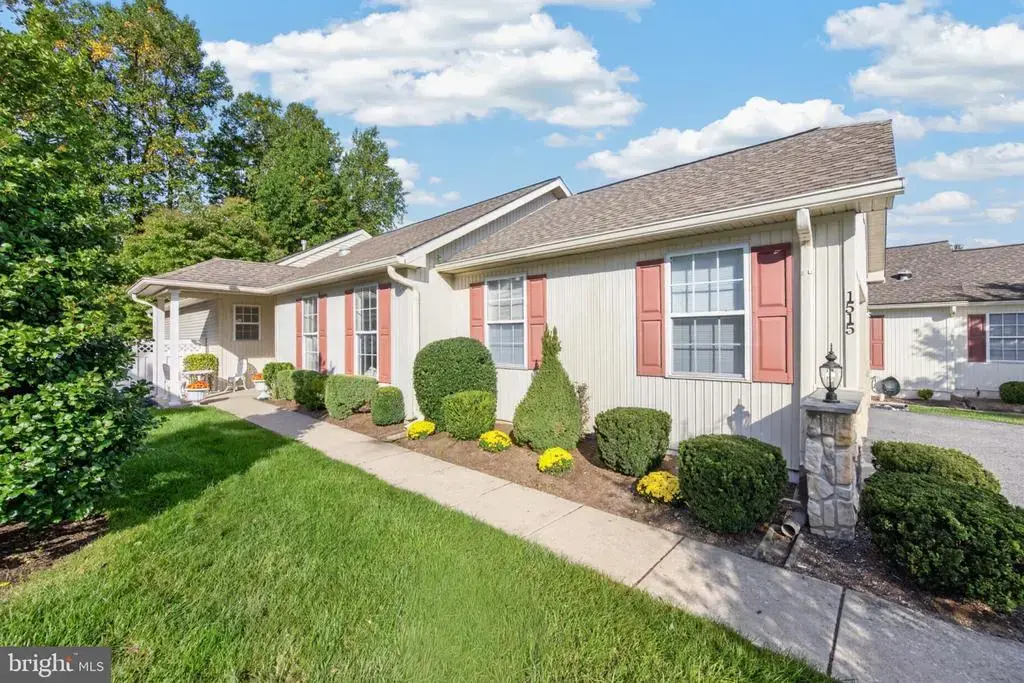 1515 N Hunting Horn Turn, GLEN MILLS