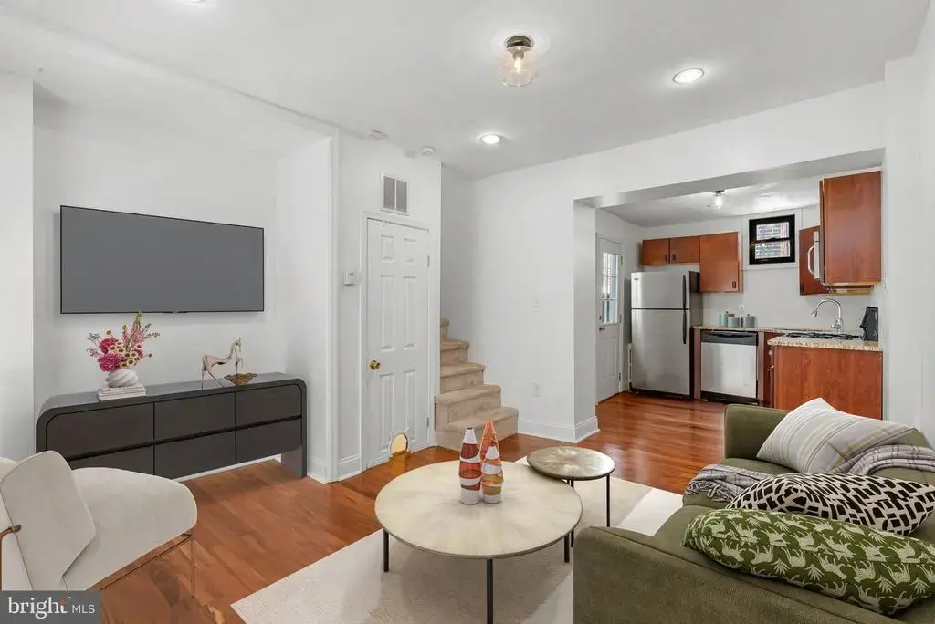 525-r Fitzwater St #3, PHILADELPHIA