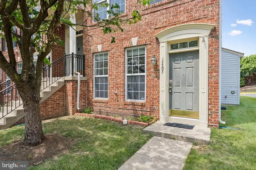 15503 John Diskin Cir #32, WOODBRIDGE