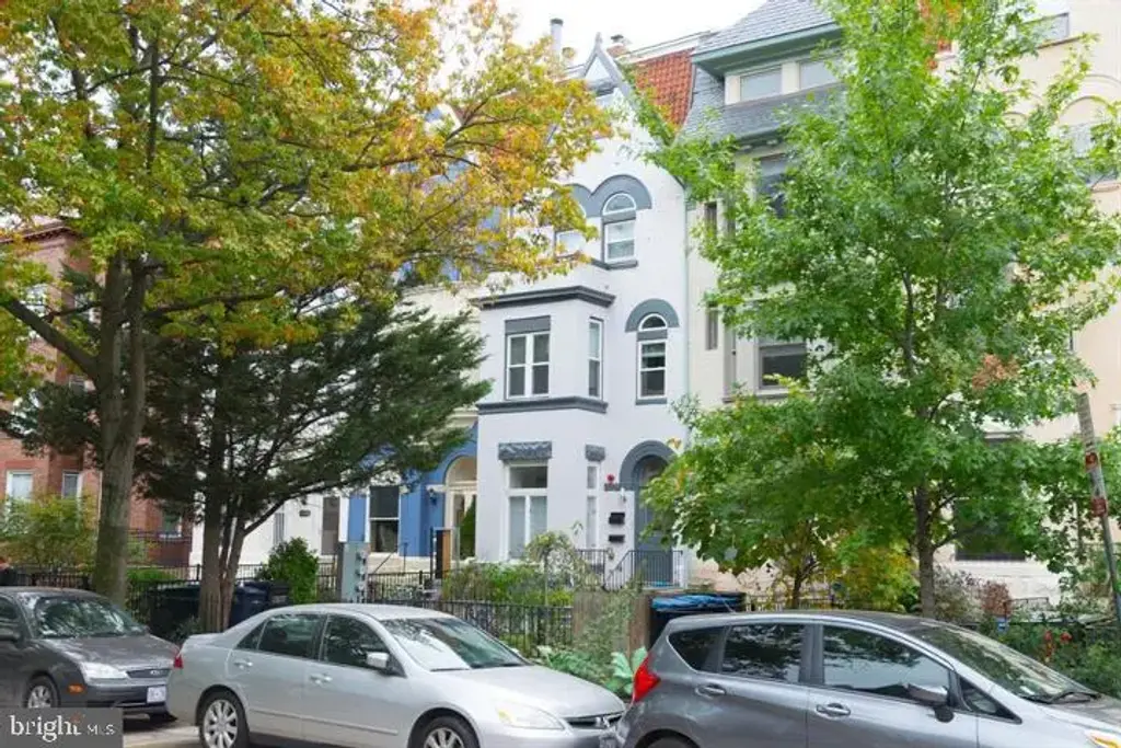 1352 Kenyon St Nw, WASHINGTON