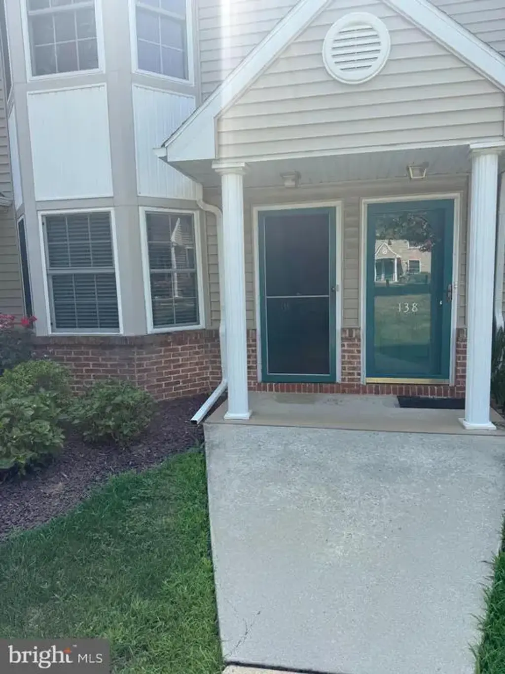 139 Heather Ln, READING