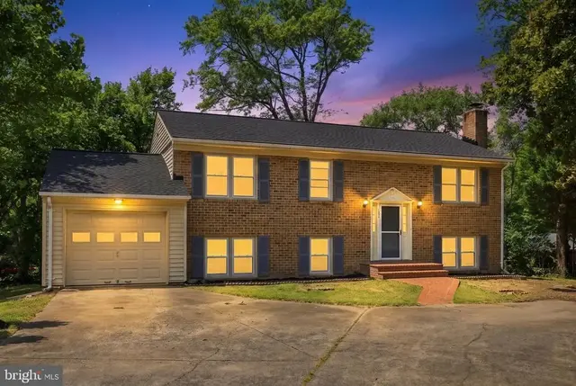 1534 Malvern Hill Pl, Herndon