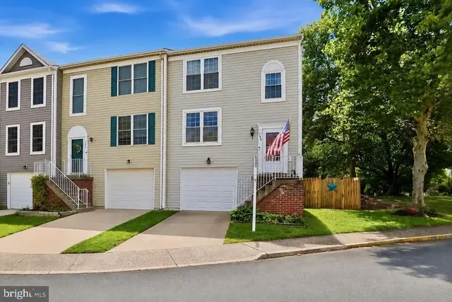 740 Hetzel Ter Se, Leesburg
