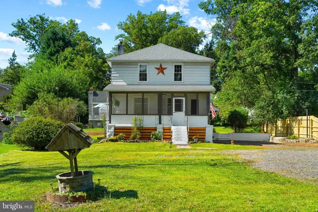 21 Perkiomen Ave, SPRING MOUNT