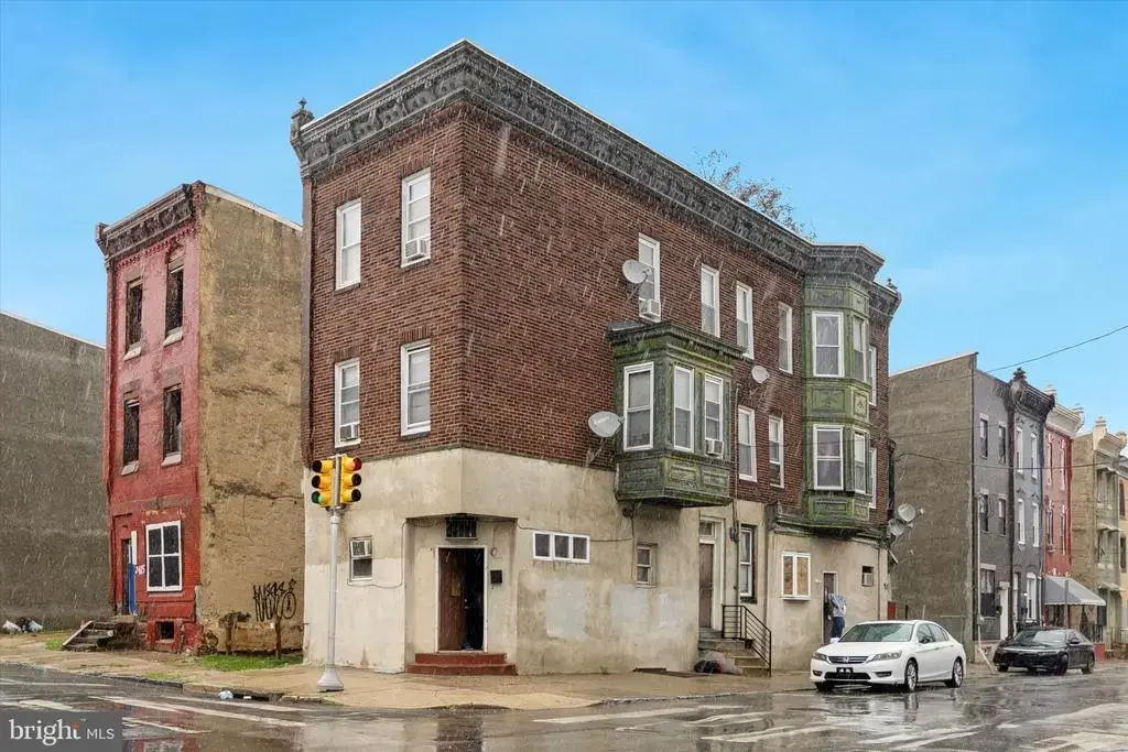 2401 N 15th St, PHILADELPHIA