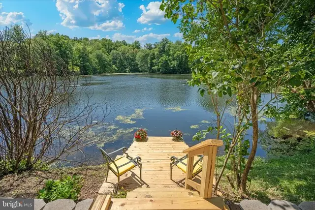 6594 Hemlock Point Rd, New Market