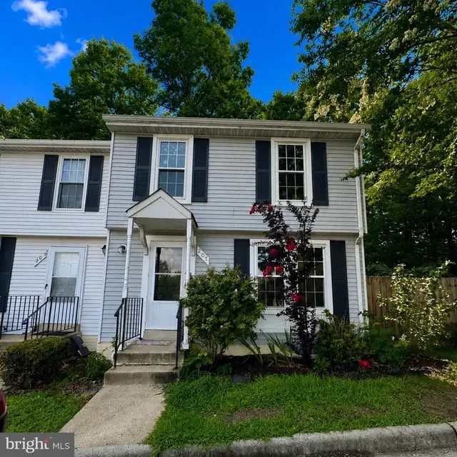 207 Essex St #4, Stafford