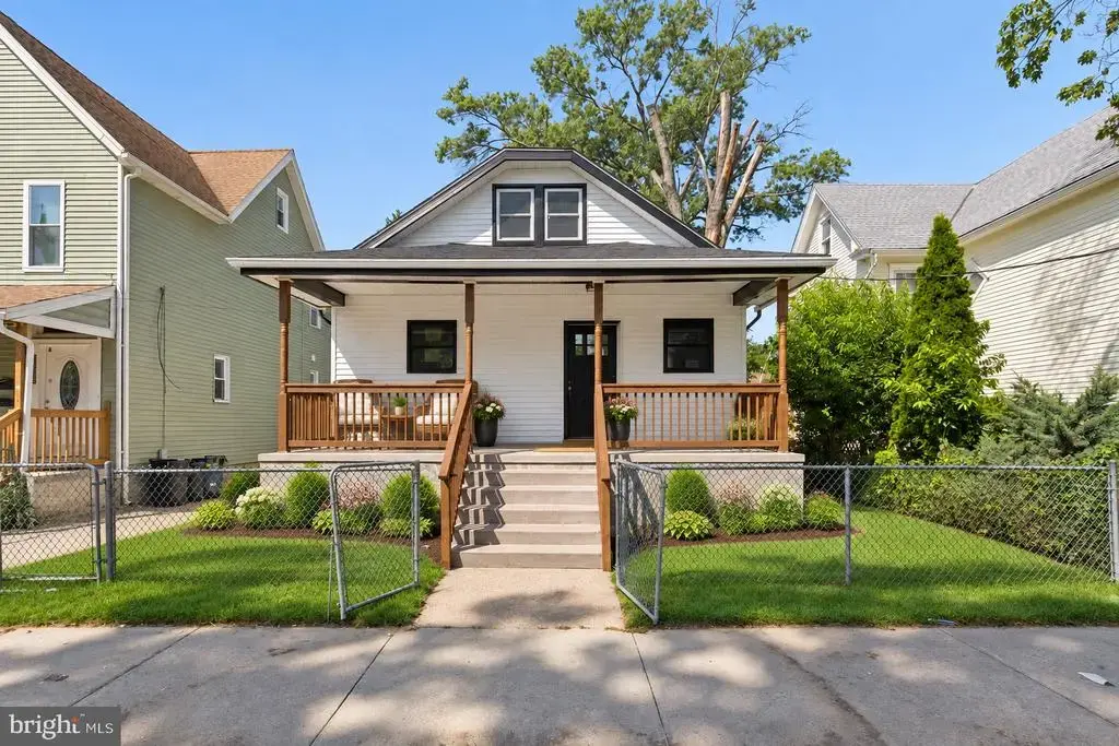 2249 39th St, PENNSAUKEN