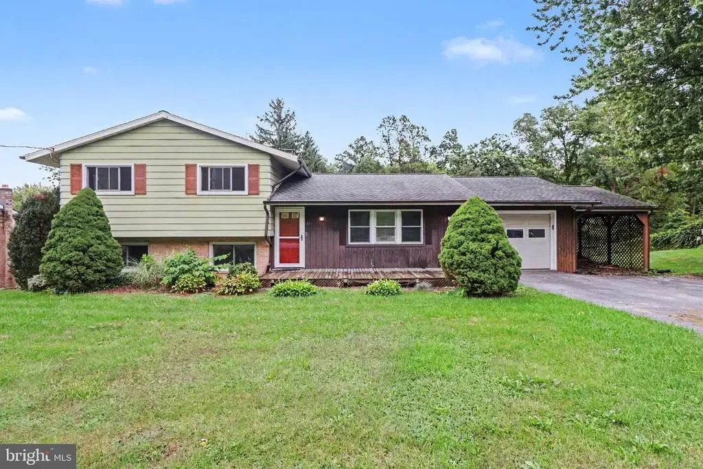 613 S Mountain Rd, DILLSBURG
