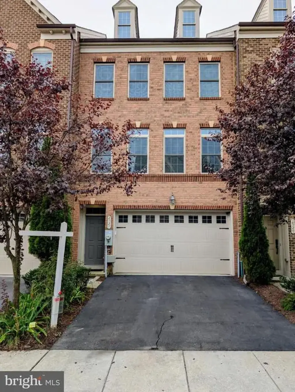 2527 Rolling Forest Dr, HANOVER