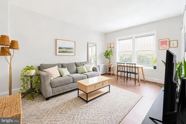 1820 Clydesdale Pl Nw #112, Washington