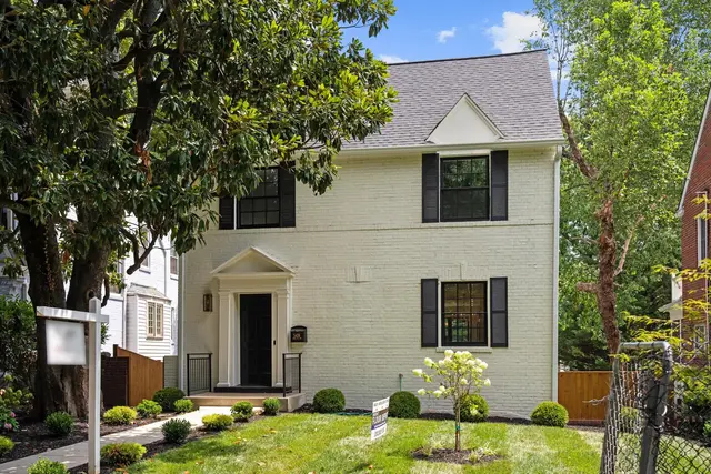 5439 30th Pl Nw, Washington