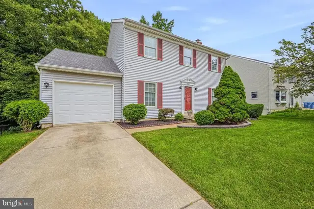 15 Gloucester Ct, Newark