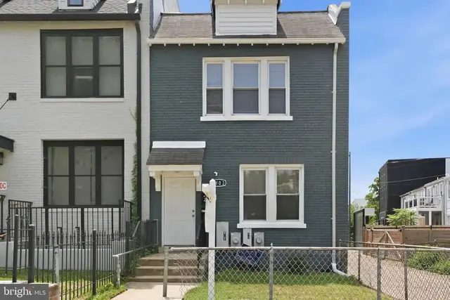 1103 Queen St Ne, Washington
