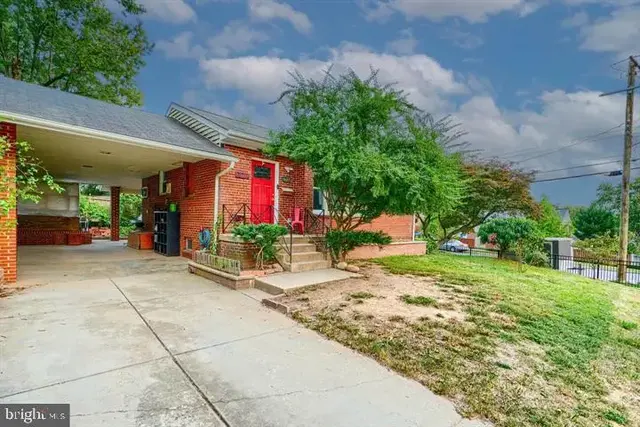 6716 Stockton Ln, Hyattsville