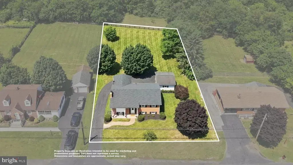 4802 Valley Pike, STEPHENS CITY
