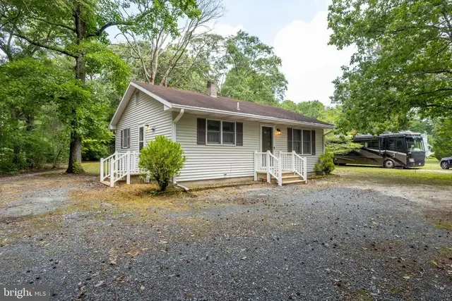 27698 Woodland Rd, Seaford