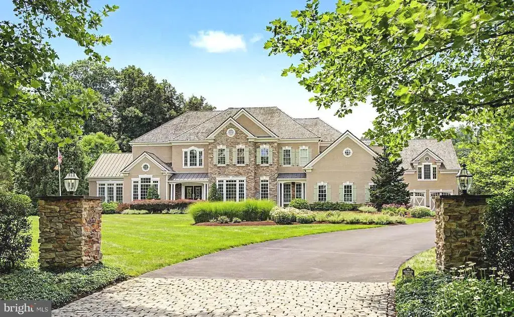111 Meadow View Dr, DOYLESTOWN