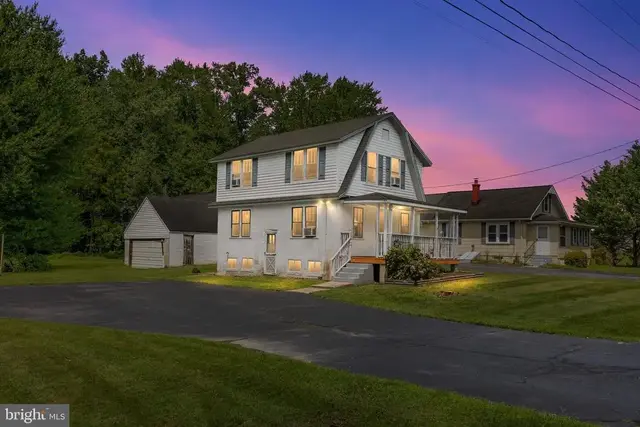 2061 Pleasant Valley Rd, Newark