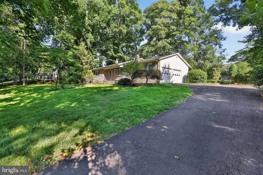 510 Green Valley Rd, LANGHORNE