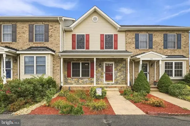 172 Founders Way, Strasburg