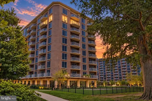 560 N St Sw #801, Washington