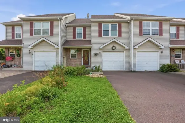 198 Kieffer Ct, Telford