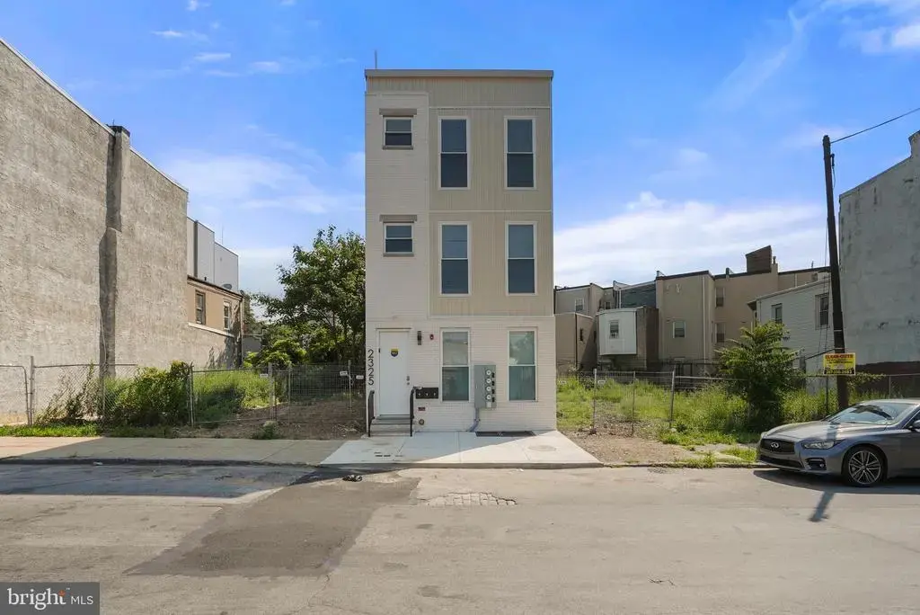 2325 Germantown Ave, PHILADELPHIA