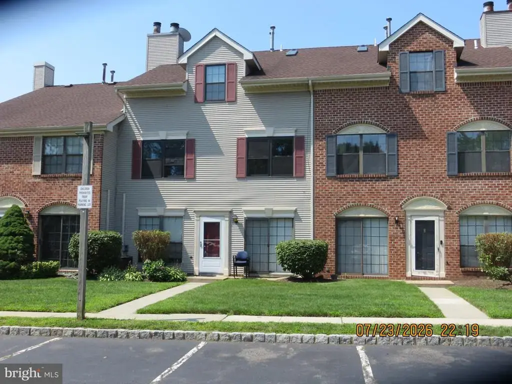 99 Oneill Ct, LAWRENCEVILLE