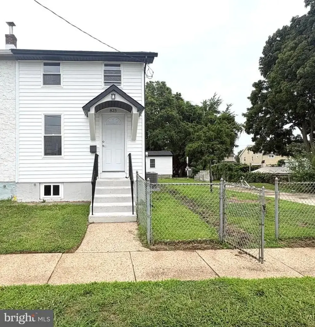 825 W 3rd St, FLORENCE
