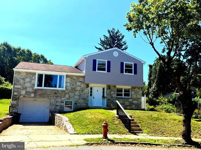 506 Pinewood Rd, Philadelphia