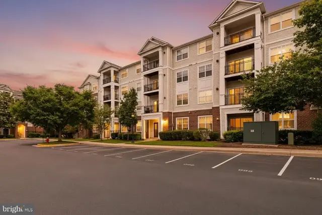 12953 Centre Park Cir #120, Herndon