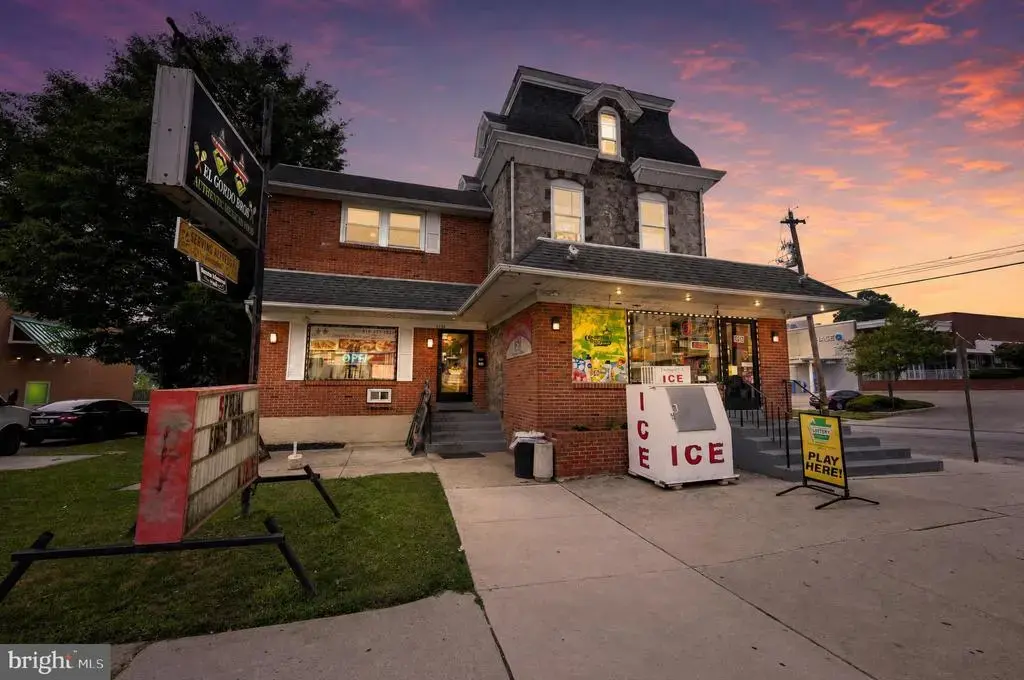 1132 W Main St, NORRISTOWN