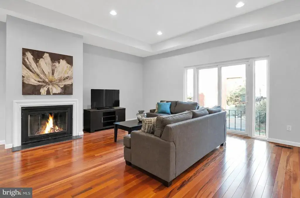 778 S Front St #i, PHILADELPHIA